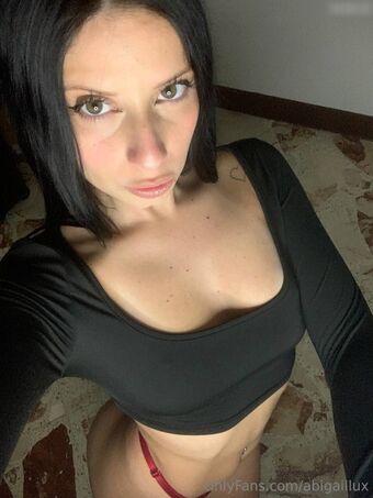 Abigail Lux