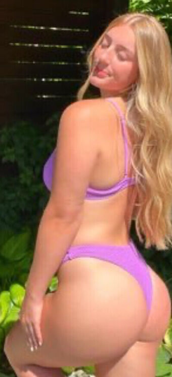 addyreeves Foto Desnuda Filtrada OnlyFans 1