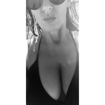 aliboni001 / aliboni / Alicia Bonilla / a spaniard cougar milf Foto Desnuda Filtrada OnlyFans 10