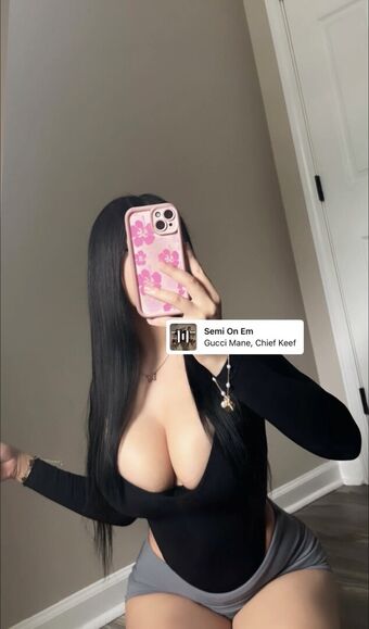 alinalvsu Foto Desnuda Filtrada OnlyFans 1