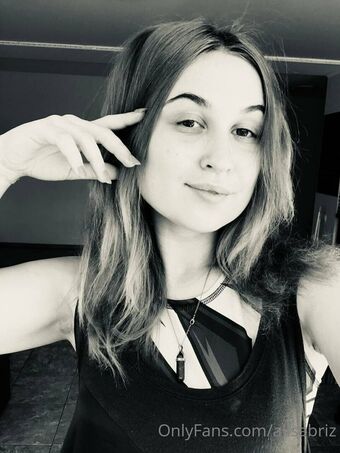 Alisabriz Foto Desnuda Filtrada OnlyFans 16