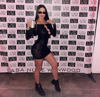 Allysonpernas Foto Desnuda Filtrada OnlyFans 2