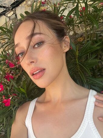 Alycia Debnam Carey