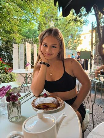 ana_beregoi Foto Desnuda Filtrada OnlyFans 21