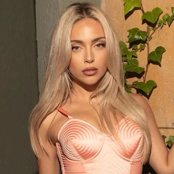 Ana Mena
