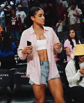 Andraya Carter