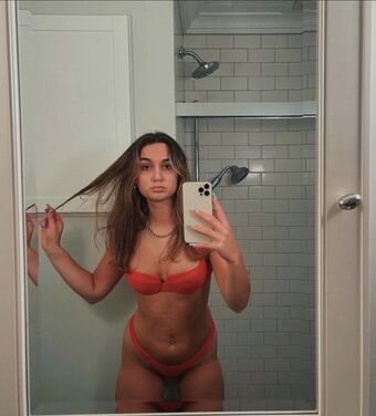 Annabelle Gesson