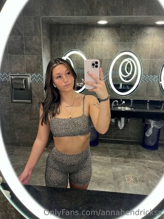 annahendrickss Foto Desnuda Filtrada OnlyFans 18