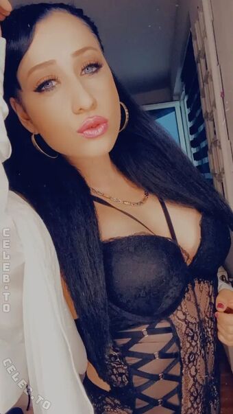 Anne Hot-Girl Foto Desnuda Filtrada OnlyFans 11