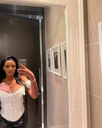 Antoinette Foto Desnuda Filtrada OnlyFans 13