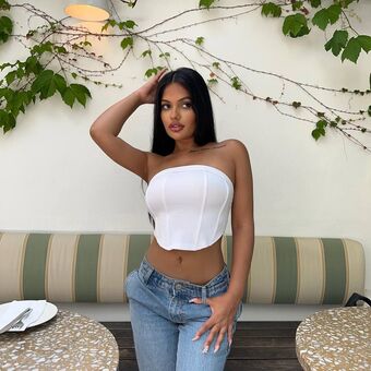 Ari Kumar Foto Desnuda Filtrada OnlyFans 11