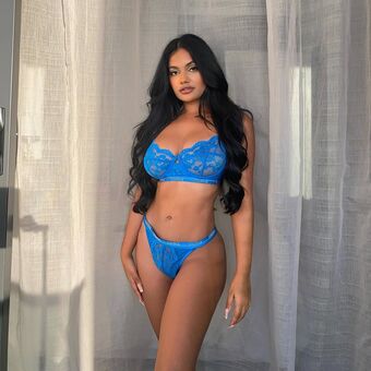 Ari Kumar Foto Desnuda Filtrada OnlyFans 20