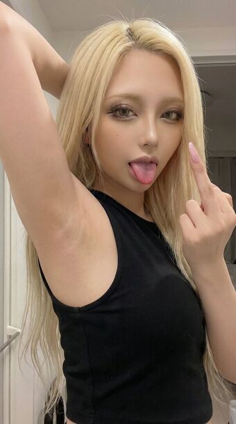 Armpit-fetish