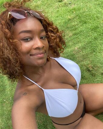 ashly_y
