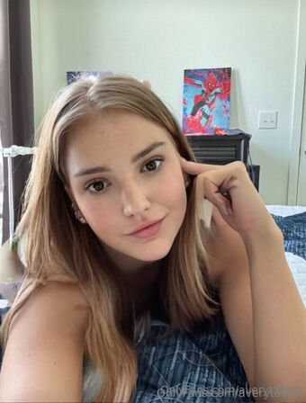 averytalbot Foto Desnuda Filtrada OnlyFans 17