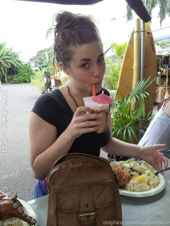 Awesomekate Foto Desnuda Filtrada OnlyFans 40