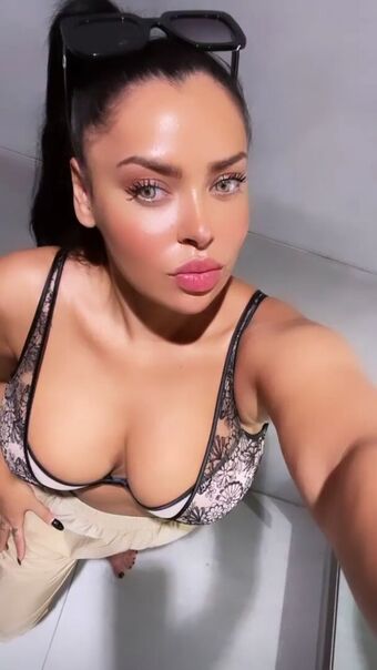 Badebal Foto Desnuda Filtrada OnlyFans 1