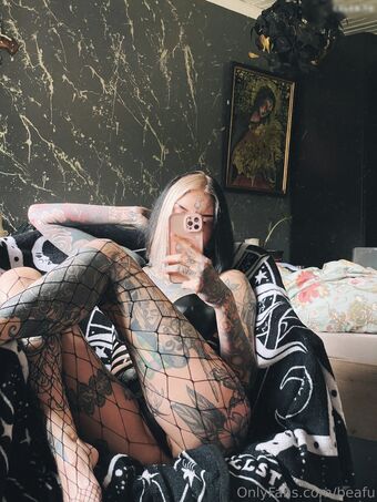 Bea_fu / beafu / beasmeralda