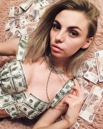 busya18plus Foto Desnuda Filtrada OnlyFans 420