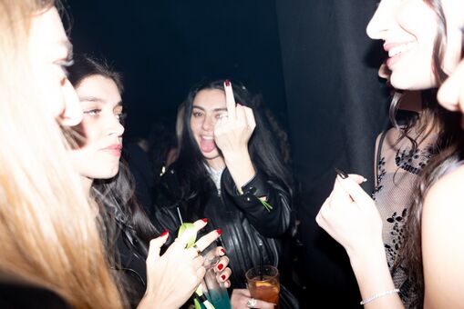 Charli-xcx Foto Desnuda Filtrada OnlyFans 1136