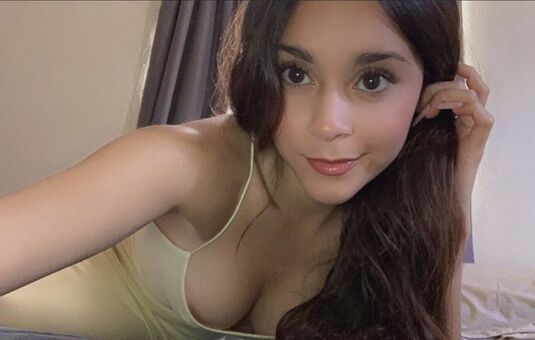 Cherrybombbs Foto Desnuda Filtrada OnlyFans 1