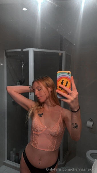 cherryjanexox Foto Desnuda Filtrada OnlyFans 4