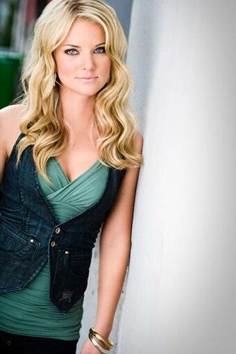 Cindy Busby Foto Desnuda Filtrada OnlyFans 14