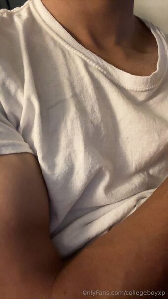 collegeboyxp Foto Desnuda Filtrada OnlyFans 4