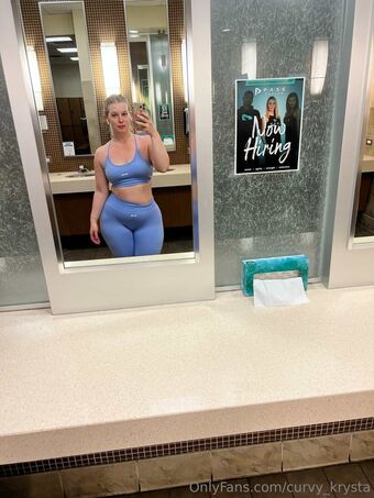 Curvy_Krysta
