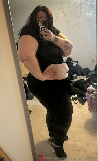 curvyvibesonly