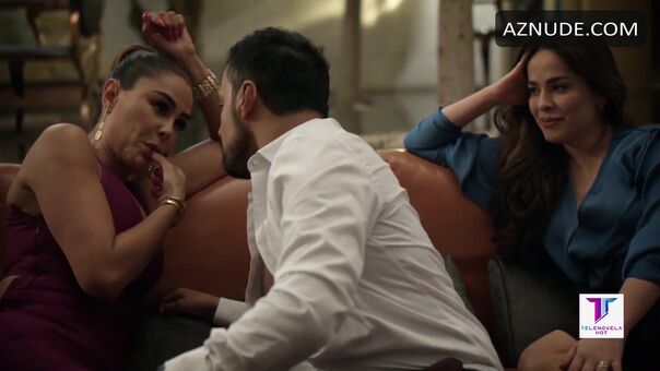 Danna Garcia Foto Desnuda Filtrada OnlyFans 29