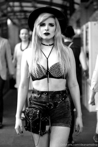 deanamolina