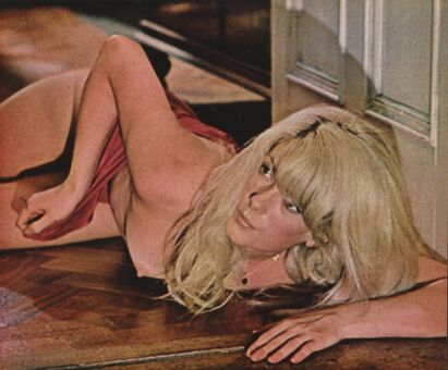 Deneuve Foto Desnuda Filtrada OnlyFans 18