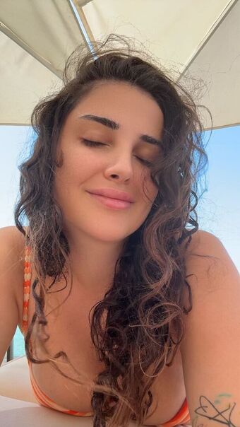 Deniz Bağdaş