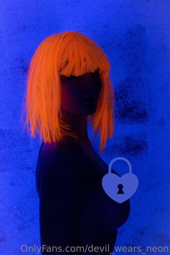 devil_wears_neon
