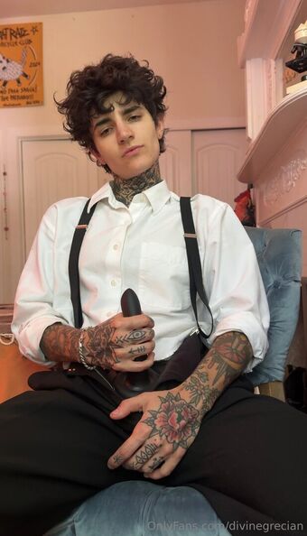 divinegrecian Foto Desnuda Filtrada OnlyFans 3