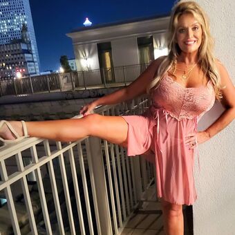 Down With Devina Foto Desnuda Filtrada OnlyFans 35