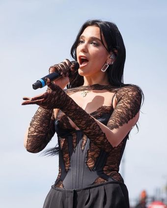 Dua-lipa