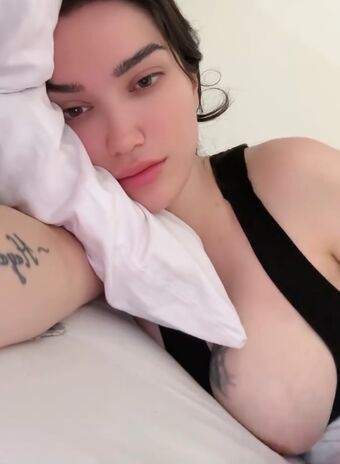 eda.k.21 Foto Desnuda Filtrada OnlyFans 1