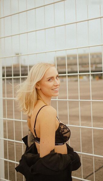 Ela Rausch , Raphaela