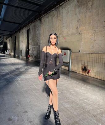 Elif Demirezer
