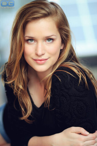 Elizabeth Lail