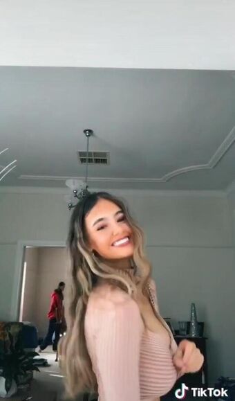 Ella Grace Foto Desnuda Filtrada OnlyFans 12