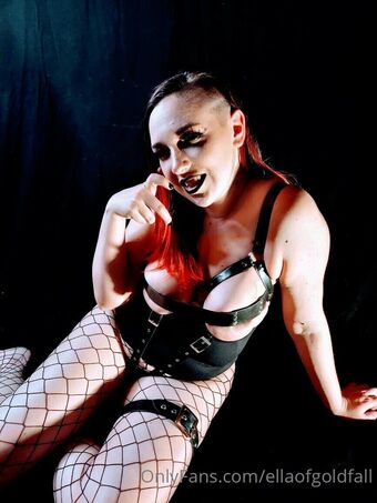 ellaofgoldfall