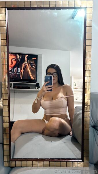 ellyyy009
