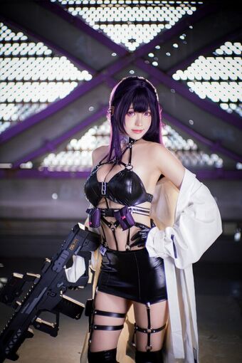 Ely Cosplay