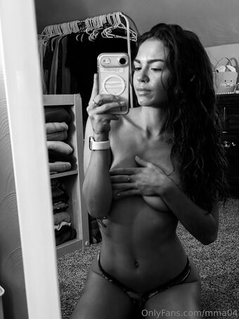 em.michaelaa Foto Desnuda Filtrada OnlyFans 14