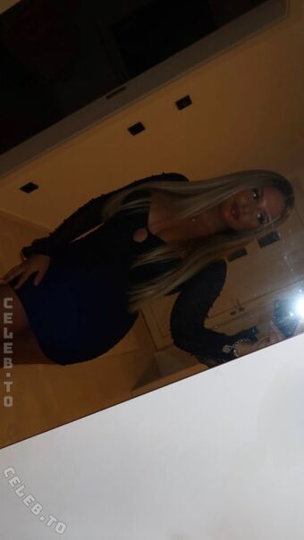 ema.mic Foto Desnuda Filtrada OnlyFans 13