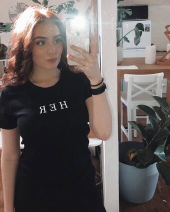 Emily Roach Foto Desnuda Filtrada OnlyFans 5