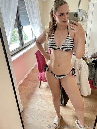 emilyy.parker Foto Desnuda Filtrada OnlyFans 24